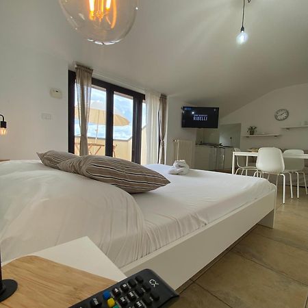 Attico Con Terrazzo Panoramico Maiella - 1Piano - Vasto Apartment Екстериор снимка