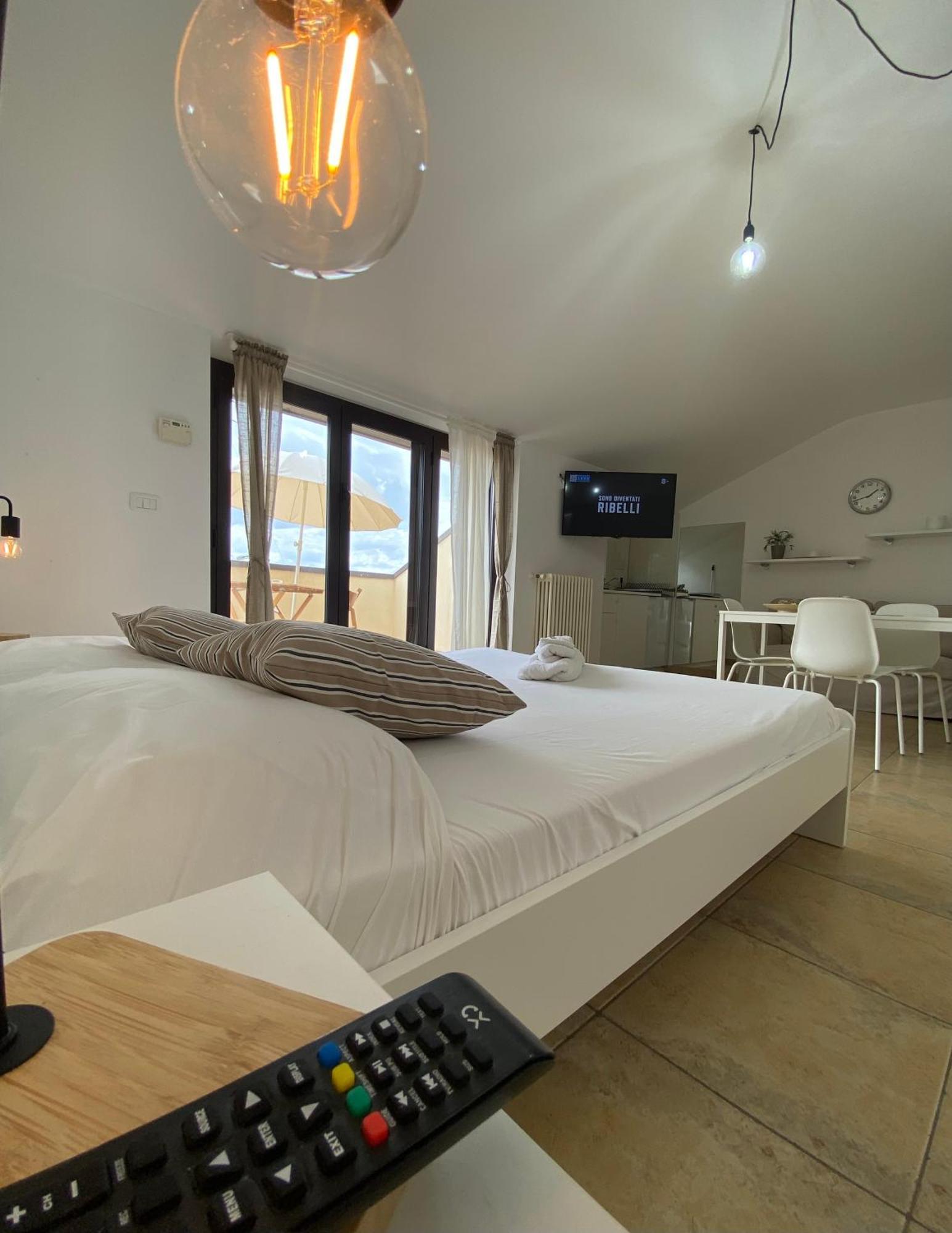 Attico Con Terrazzo Panoramico Maiella - 1Piano - Vasto Apartment Екстериор снимка